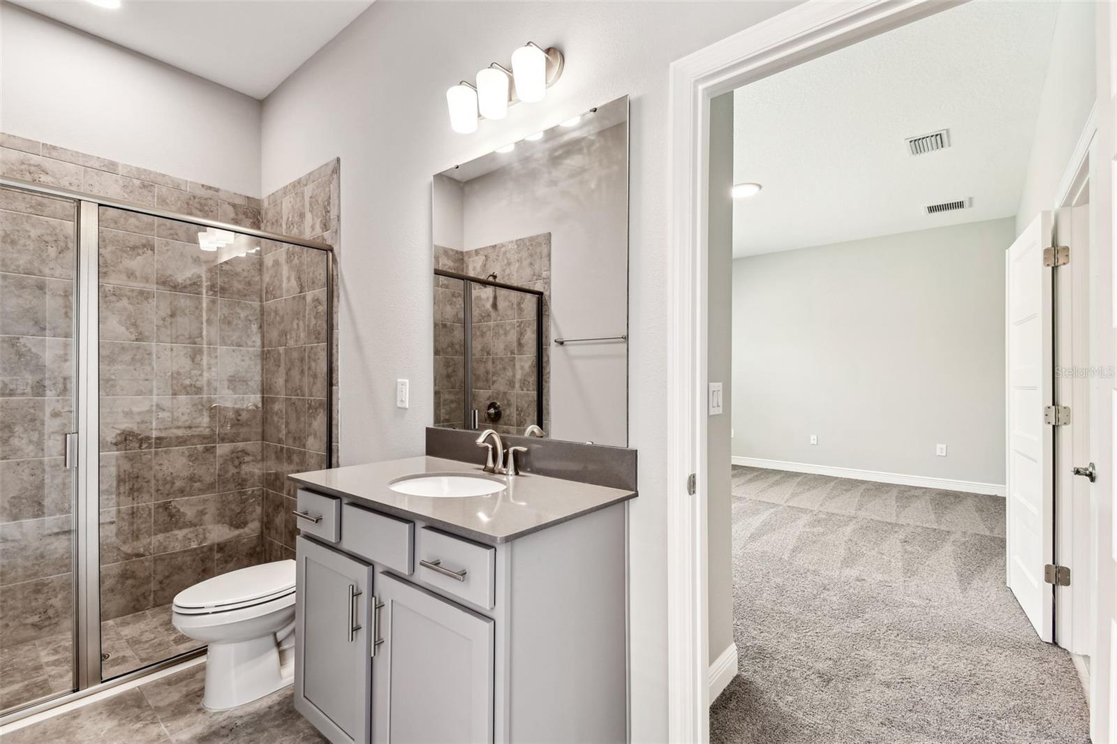 ROYAL HIGHLANDS - Residential