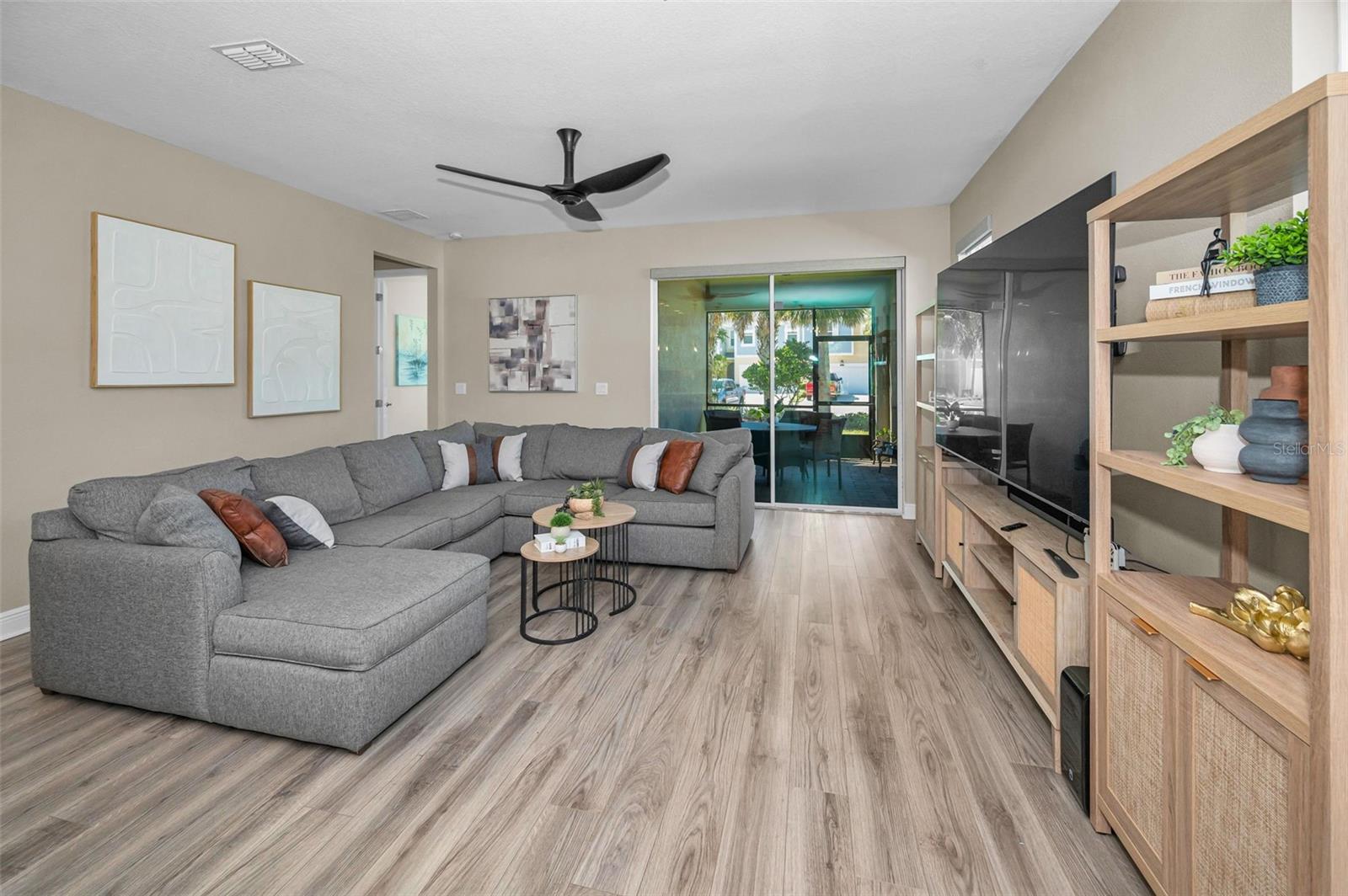 BAYSIDE TERRACE - Residential