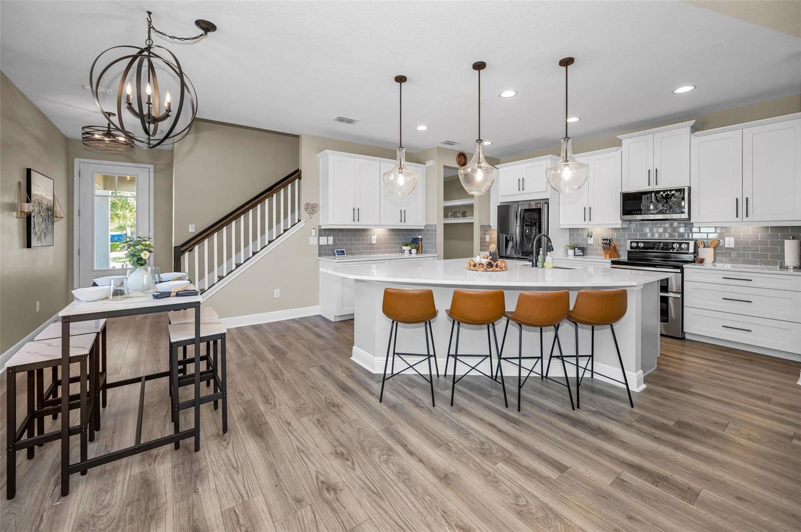 BAYSIDE TERRACE - Residential