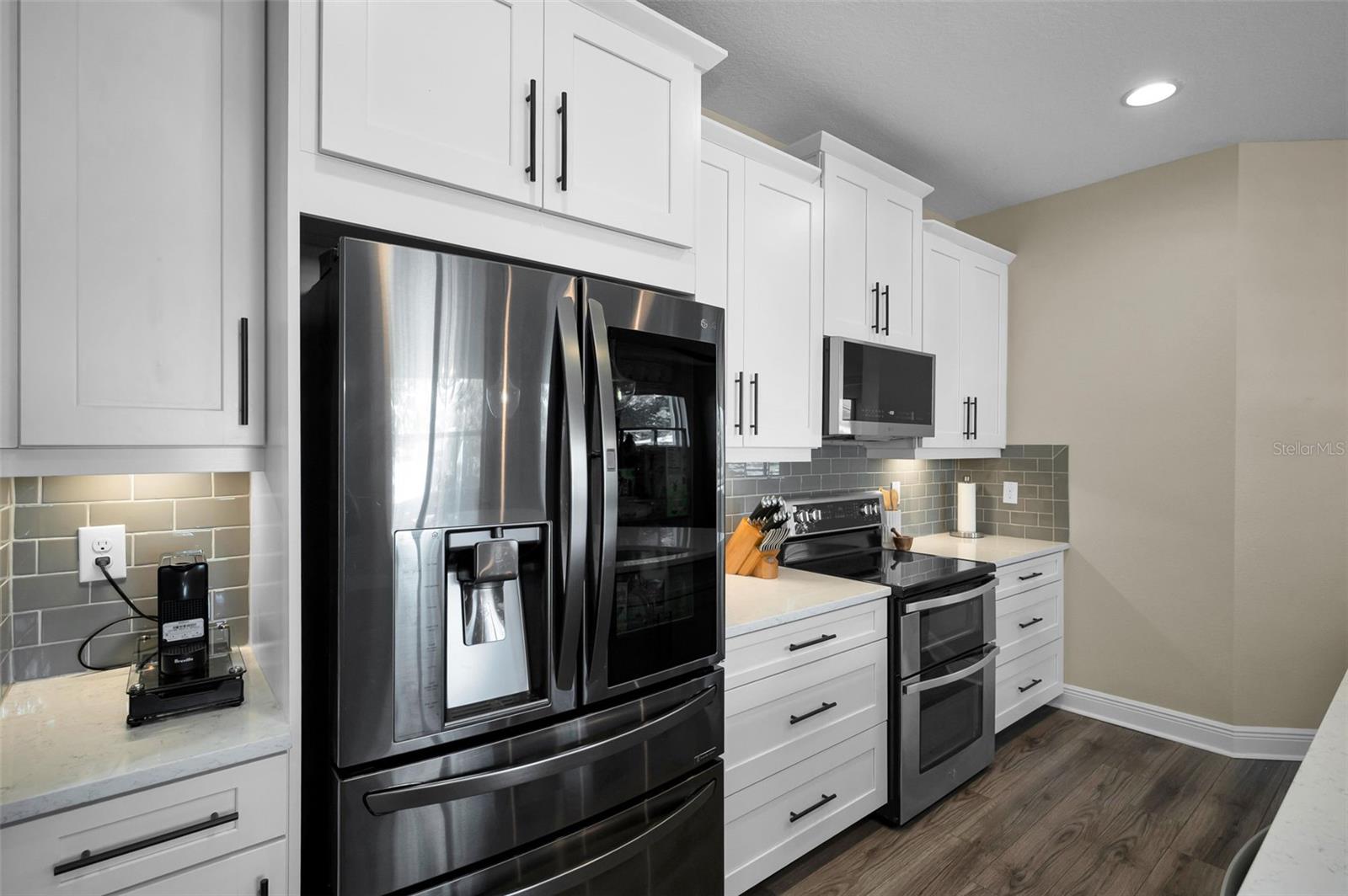 BAYSIDE TERRACE - Residential