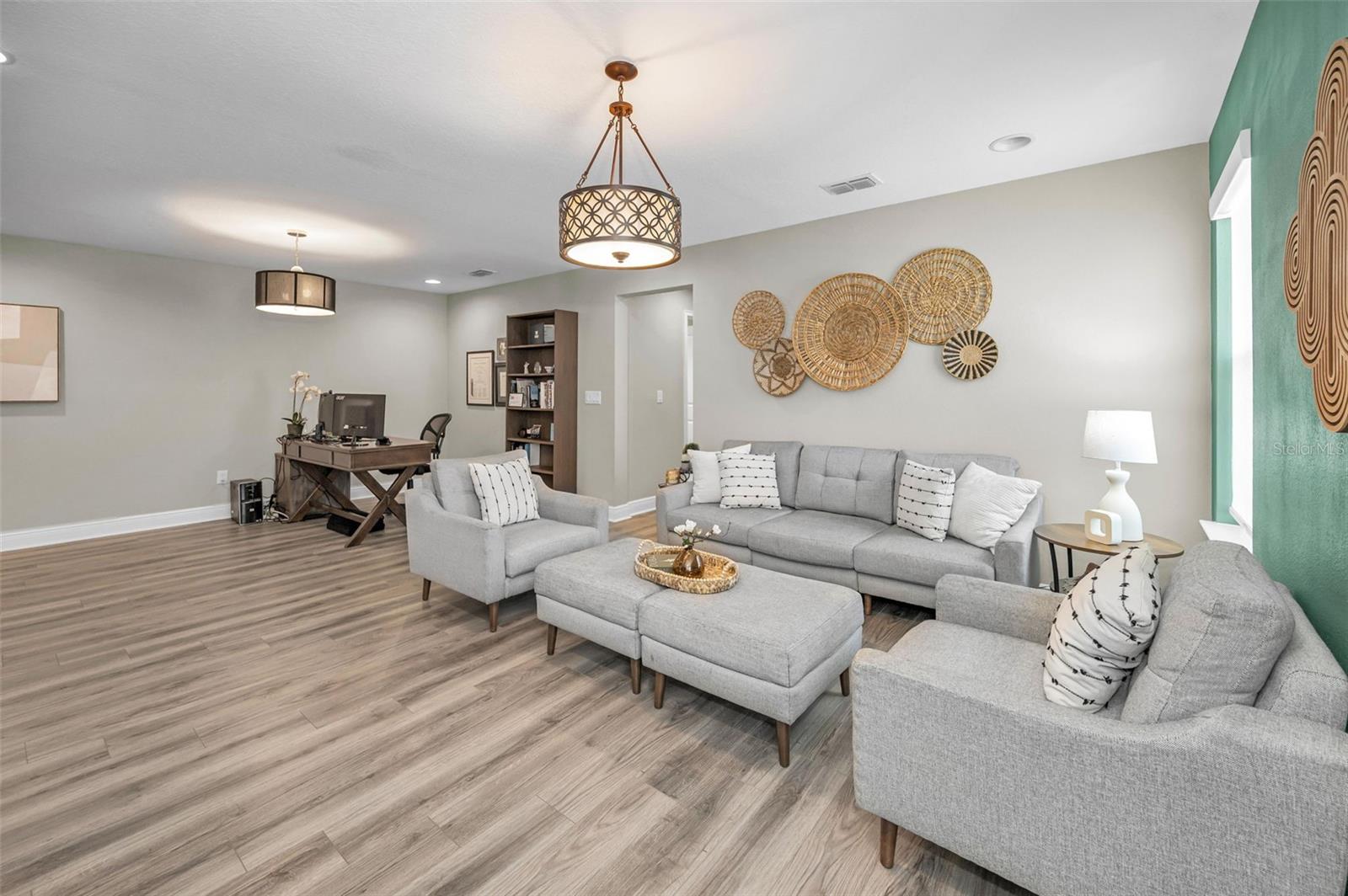 BAYSIDE TERRACE - Residential