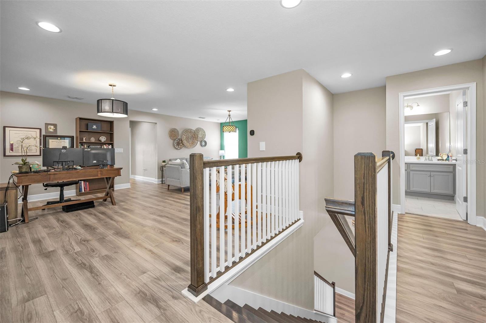 BAYSIDE TERRACE - Residential