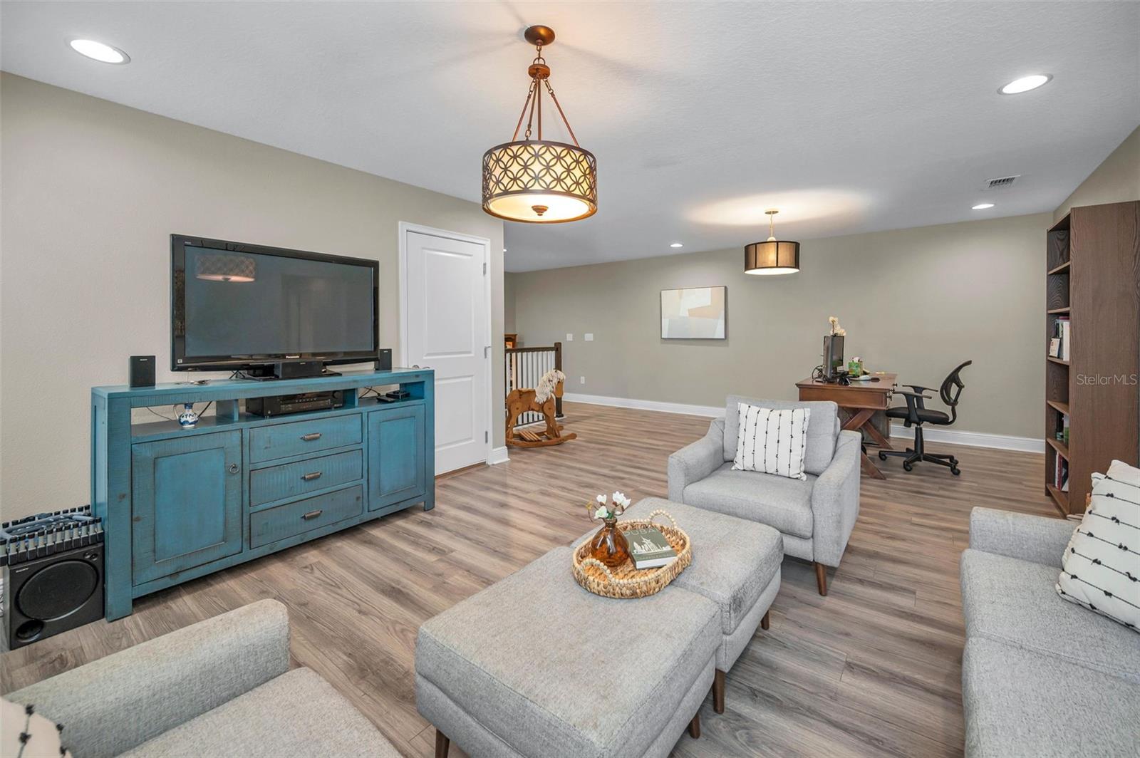 BAYSIDE TERRACE - Residential