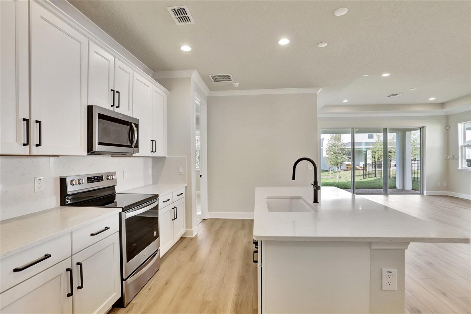 RIVERSIDE OAKS PH 2 - Residential