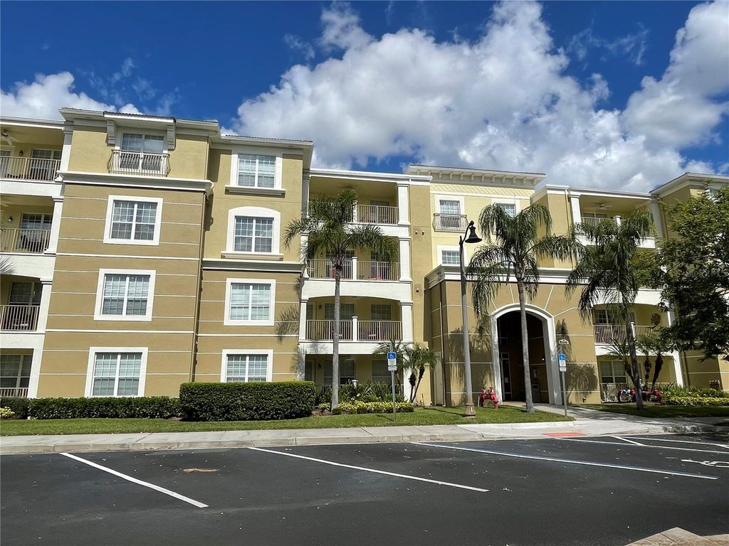 Photo of 5049 Shoreway Loop #40601, Orlando, FL 32819 (MLS # O6378798)
