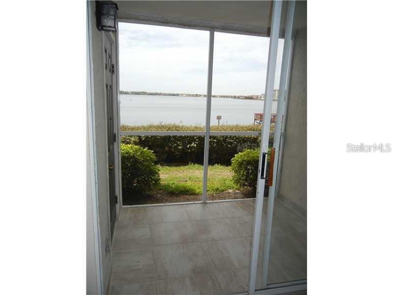 SANDLAKE PRIVATE RESIDENCES - Residential Lease