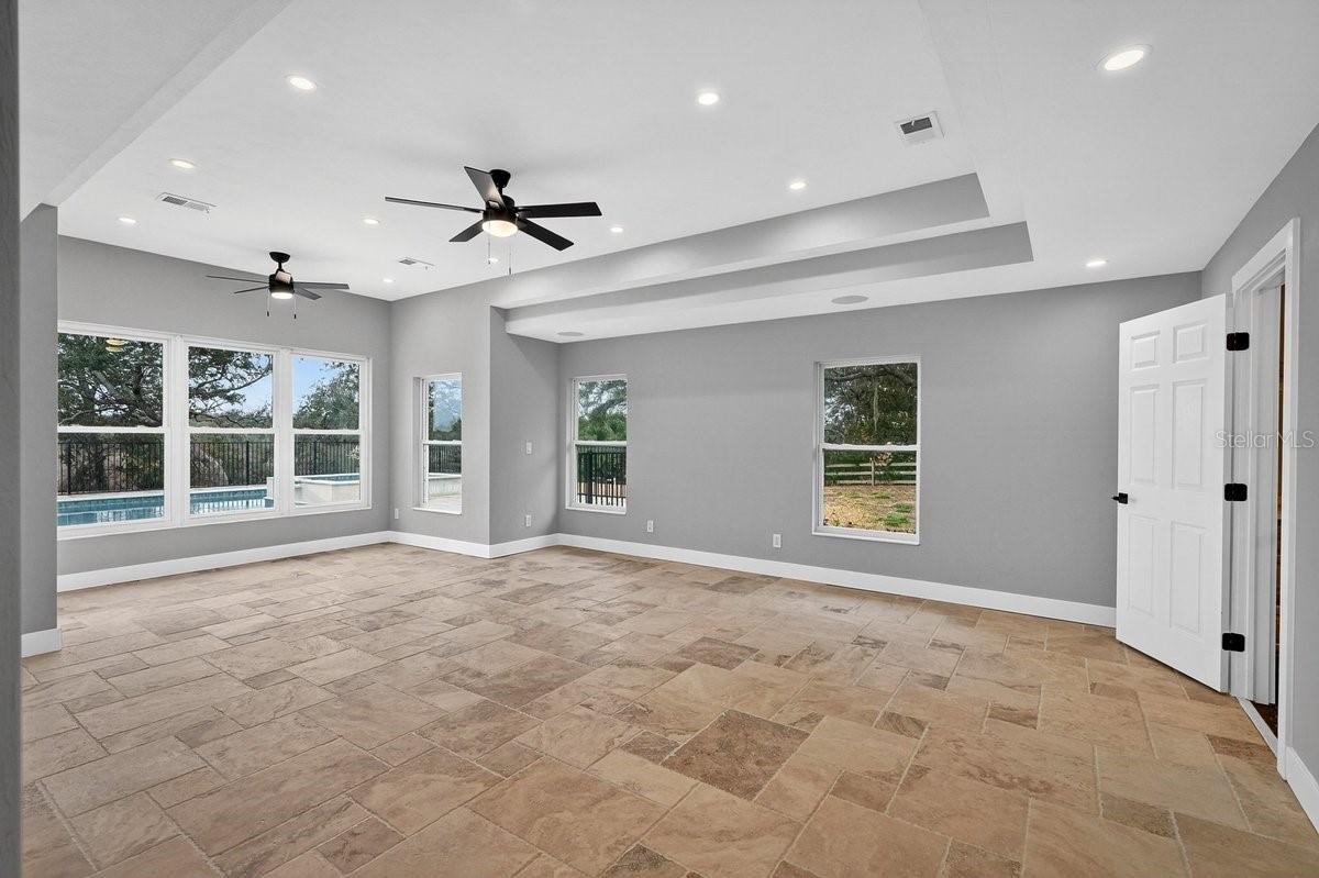 SPRUCE CREEK - Residential