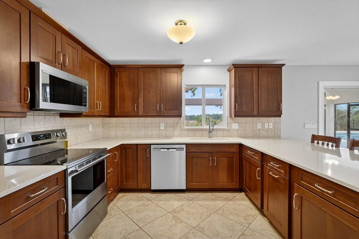 SPRUCE CREEK - Residential