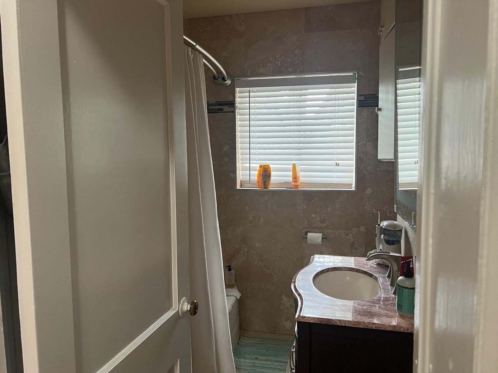 BAYVIEW - Residential Income