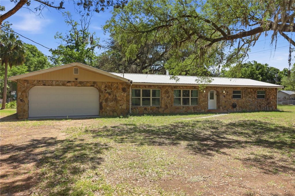 Photo of 67 Cove Road, Inglis, FL 34449 (MLS # TB8500355)