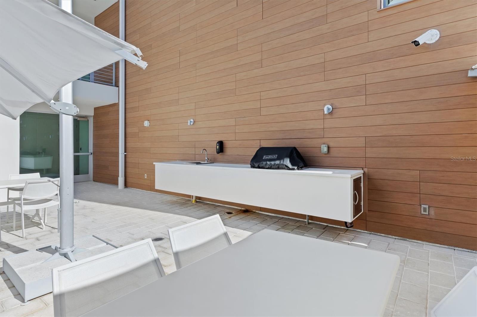 332 COCOANUT CONDOMINIUM - Residential