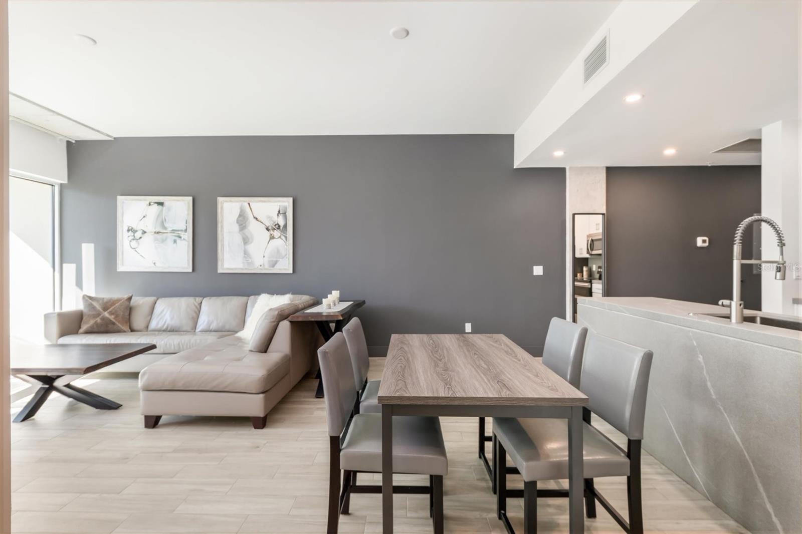 332 COCOANUT CONDOMINIUM - Residential