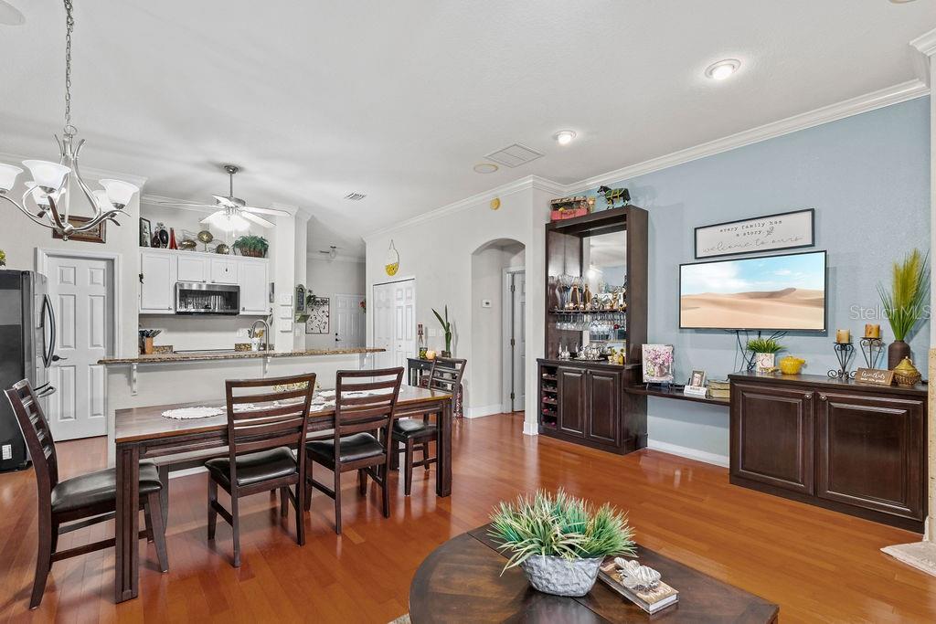 GROVELAND VILLAS AT GREEN GATE - Residential