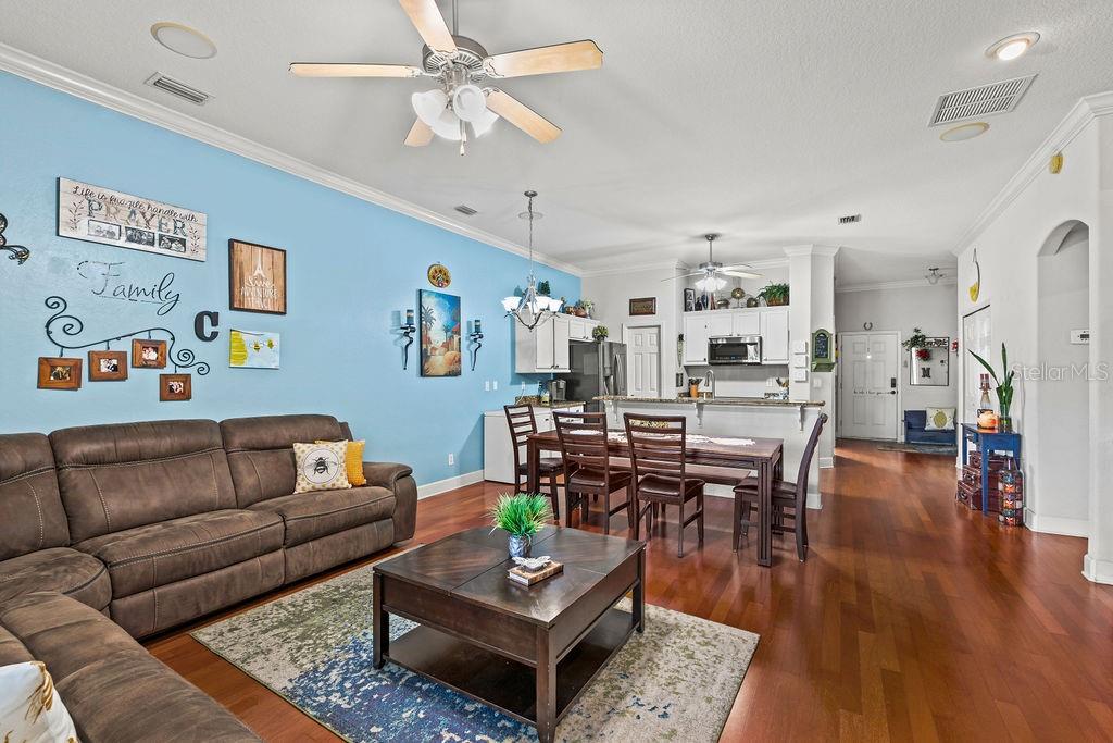 GROVELAND VILLAS AT GREEN GATE - Residential