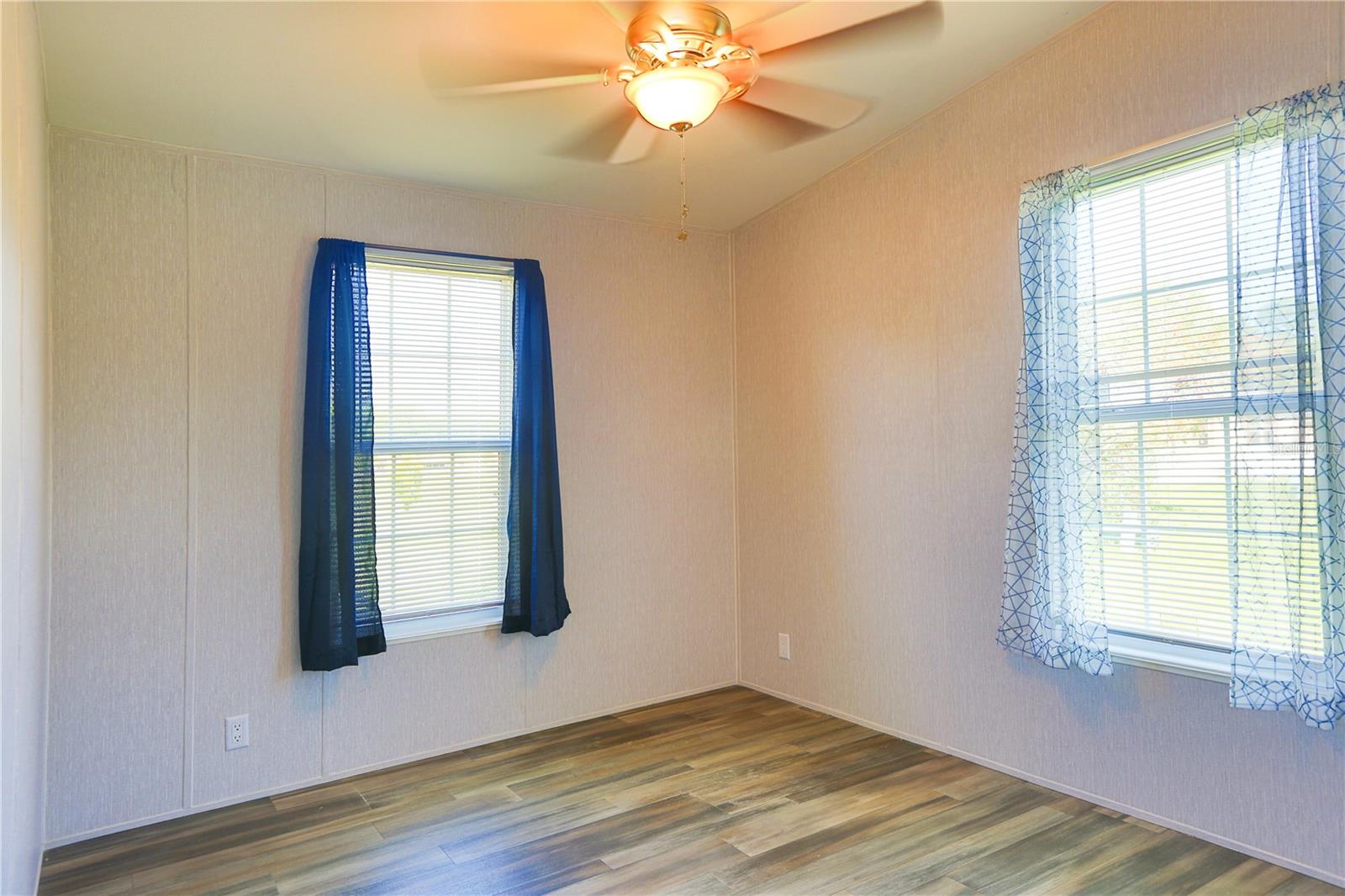 BROADMOOR - Residential