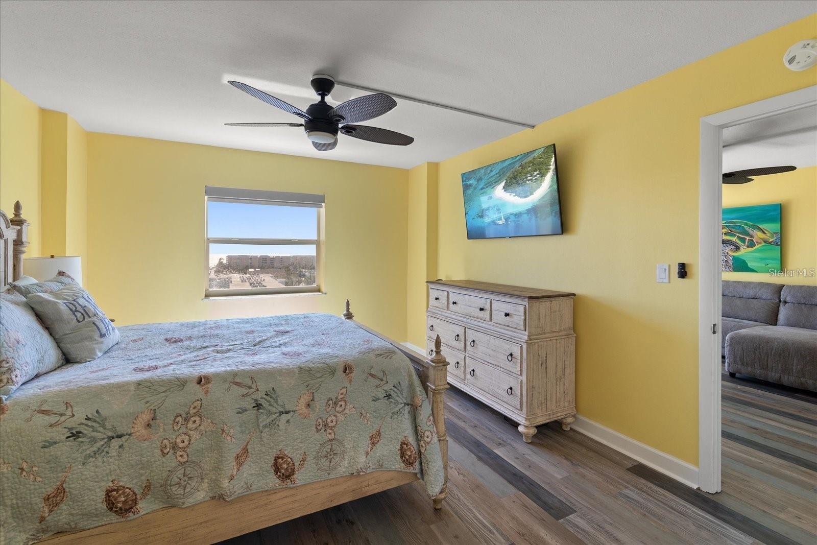 THREE PALMS POINTE CONDO - Residential