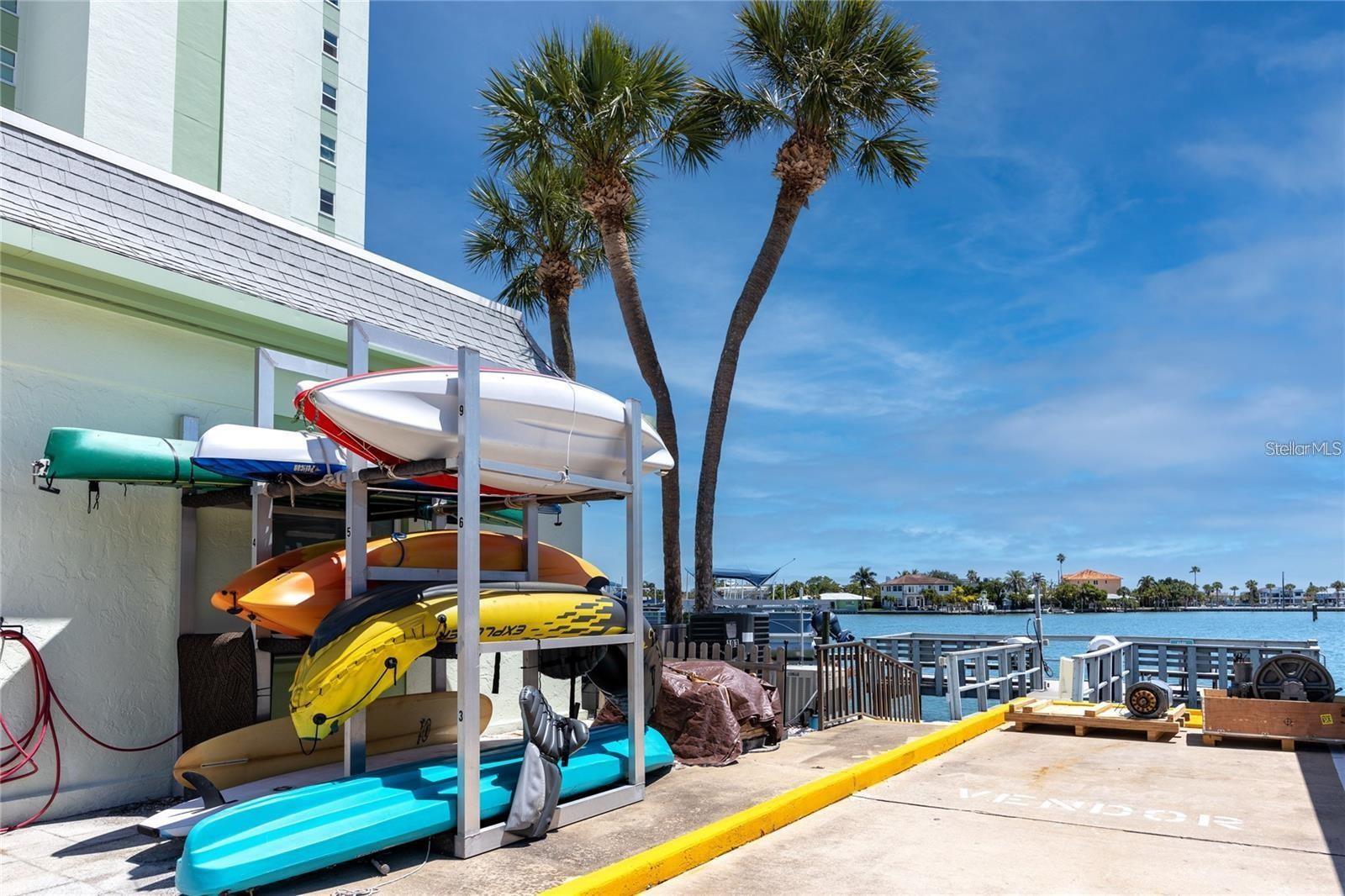 THREE PALMS POINTE CONDO - Residential