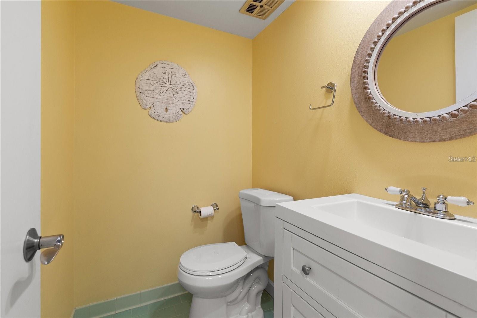 THREE PALMS POINTE CONDO - Residential