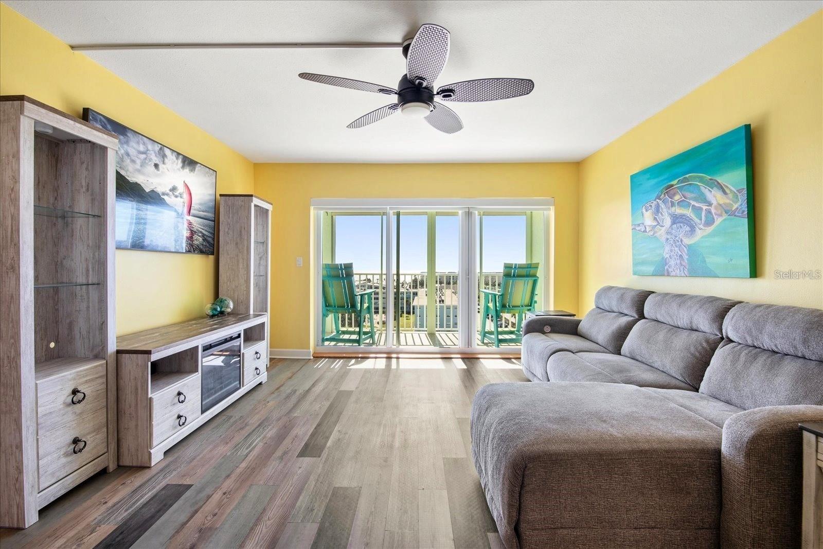 THREE PALMS POINTE CONDO - Residential