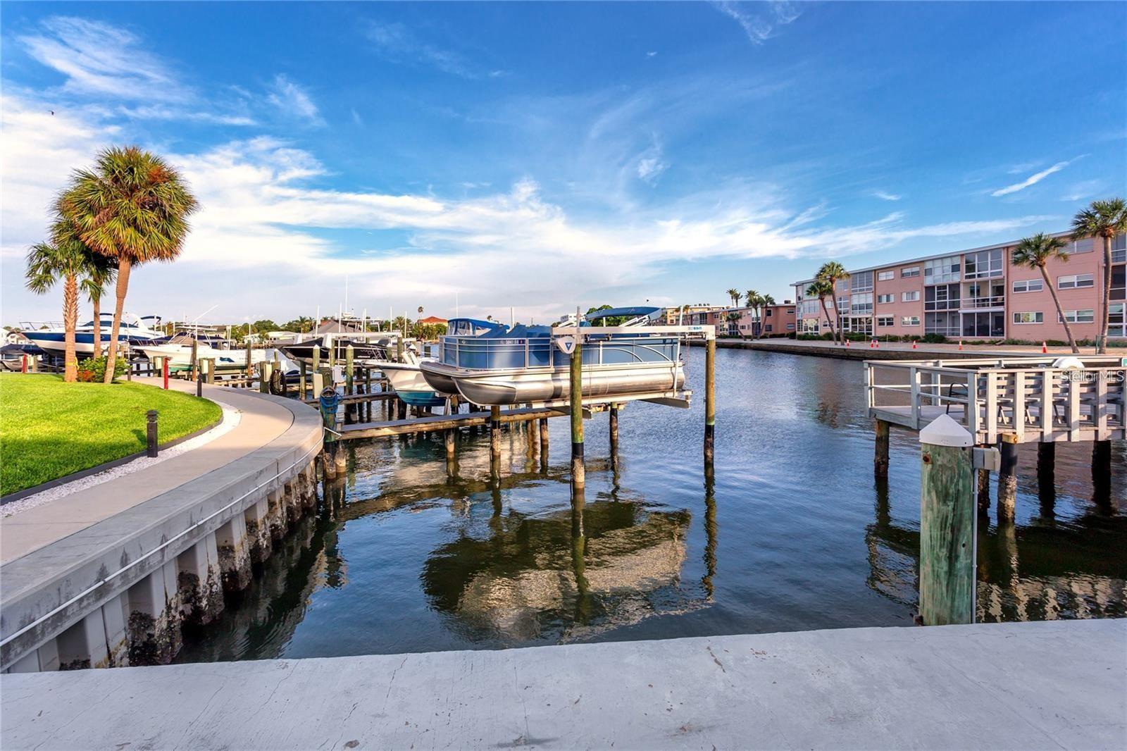 THREE PALMS POINTE CONDO - Residential