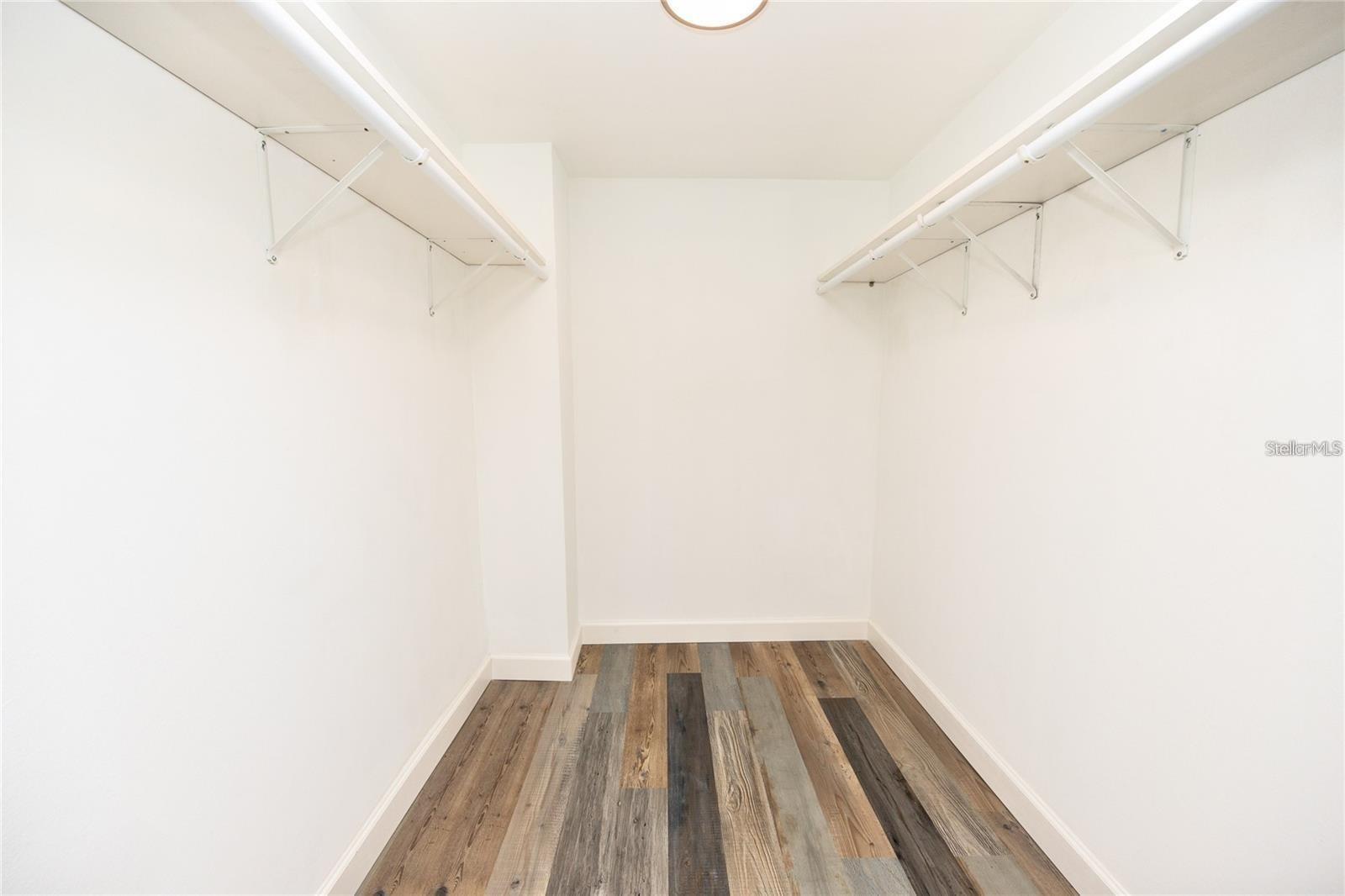 THREE PALMS POINTE CONDO - Residential