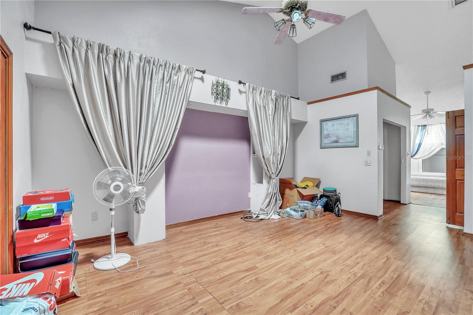 WOODBOUND LAKES - Residential