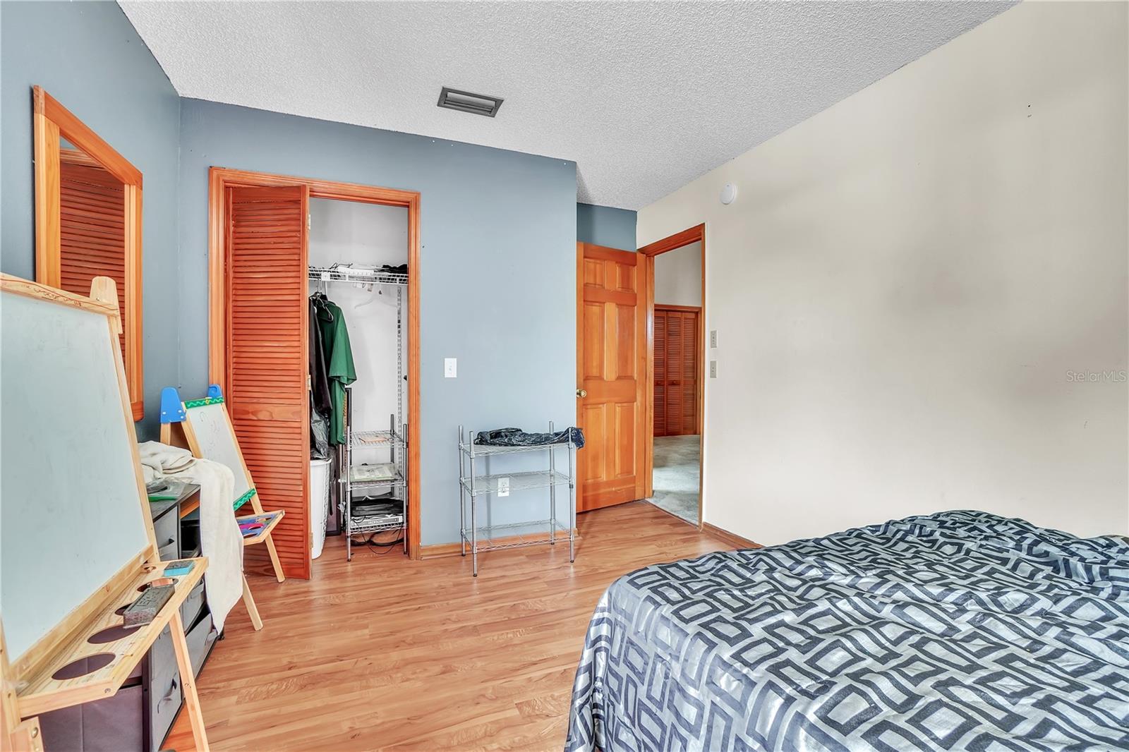 WOODBOUND LAKES - Residential