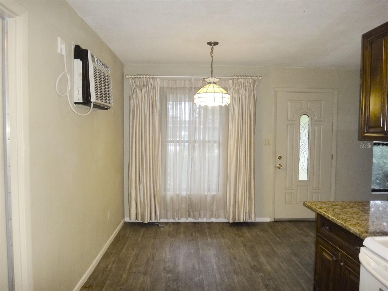 RICHMOND HEIGHTS - Residential