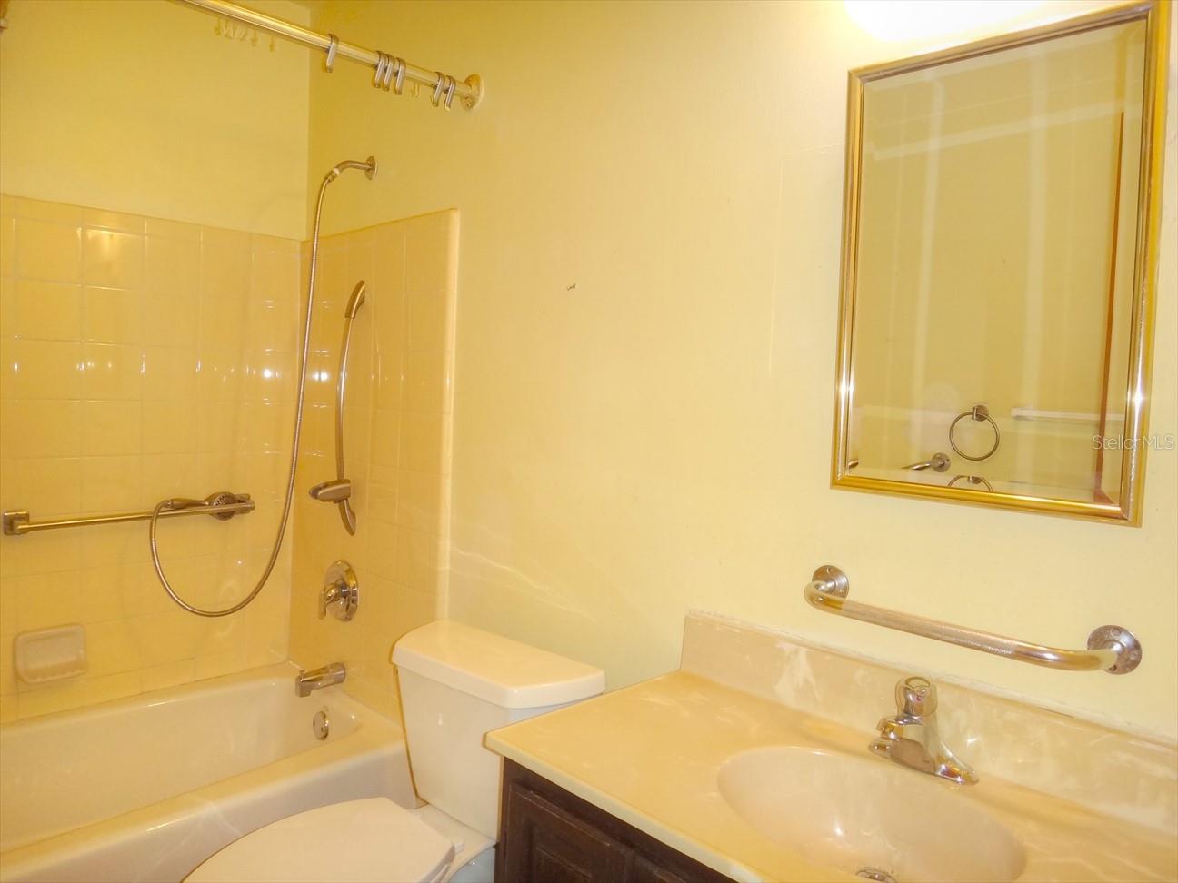 RICHMOND HEIGHTS - Residential