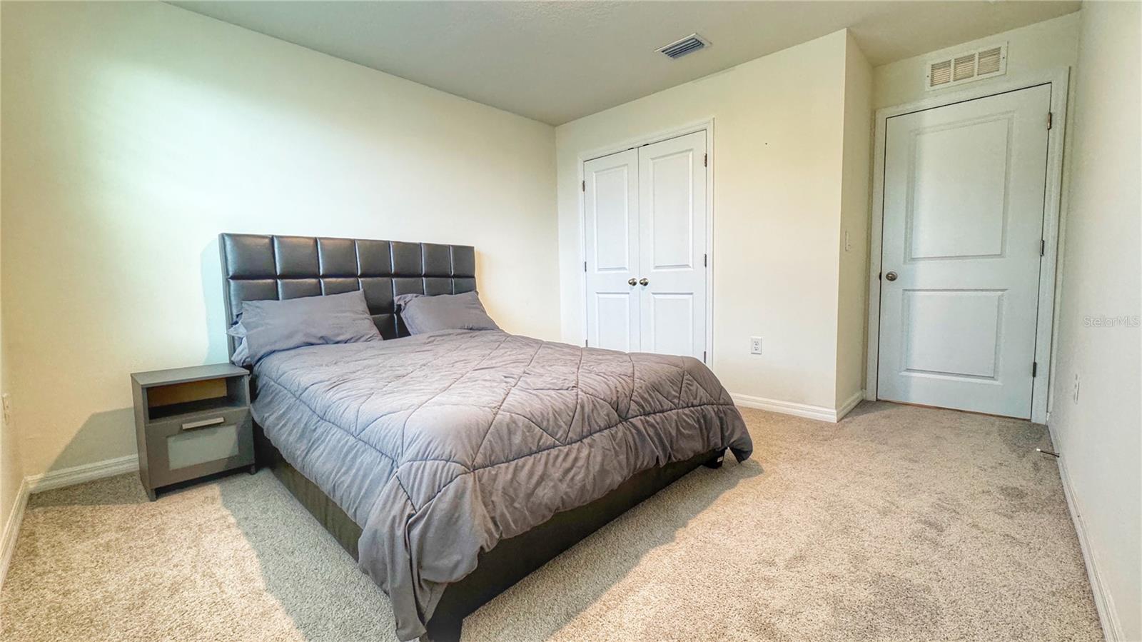 NORTH PARK ISLE PH 1B 1C & 1D - Residential Lease