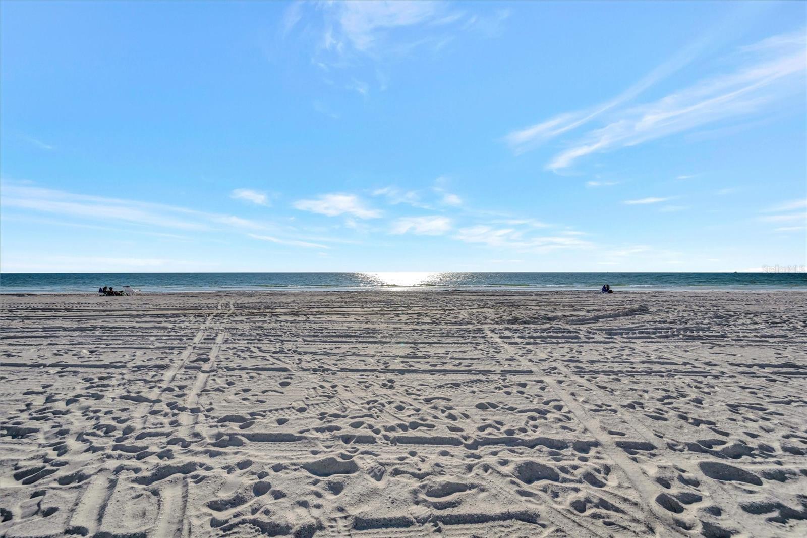 TAHITIAN TOWERS CONDO - Residential