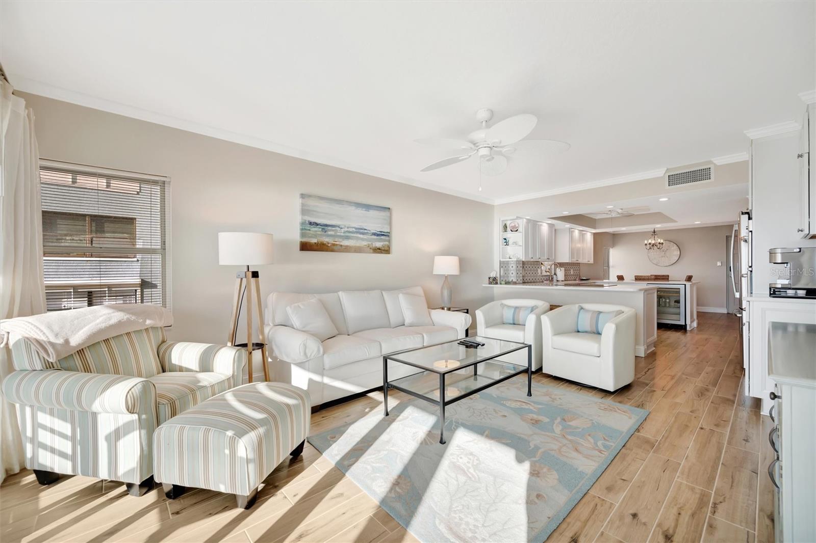 TAHITIAN TOWERS CONDO - Residential