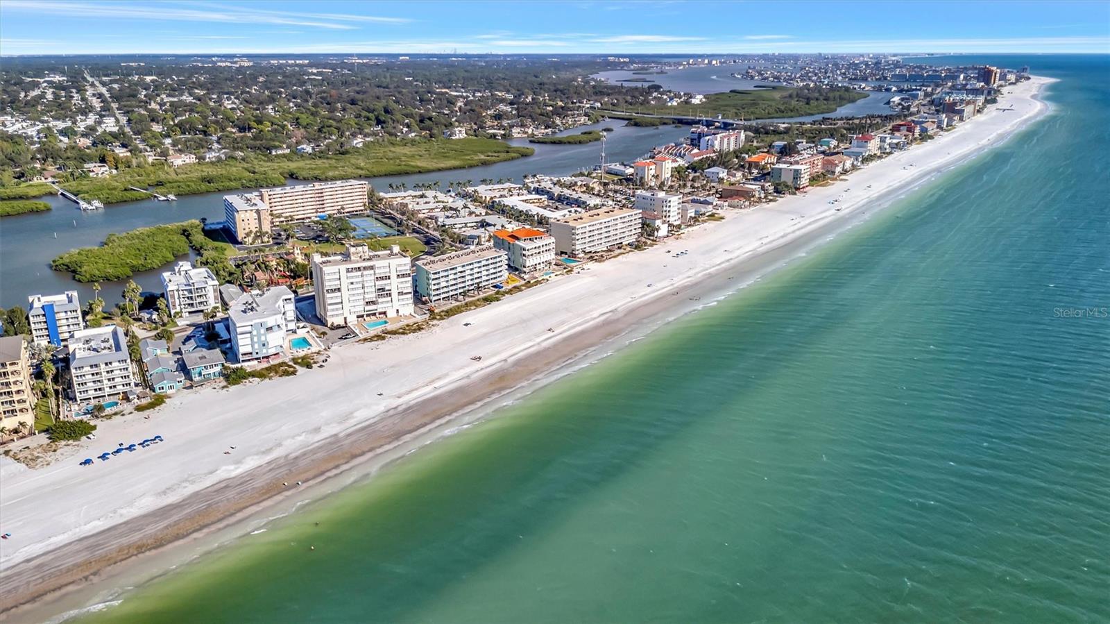 TAHITIAN TOWERS CONDO - Residential