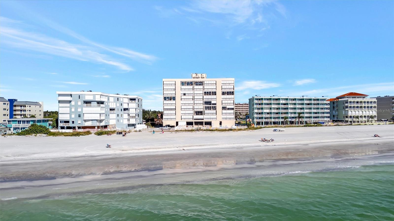 TAHITIAN TOWERS CONDO - Residential