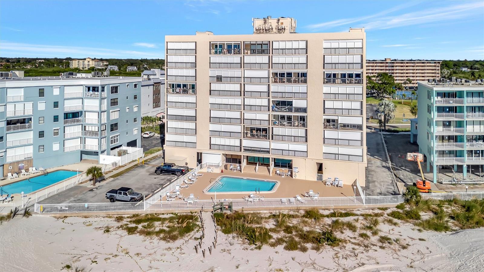 TAHITIAN TOWERS CONDO - Residential