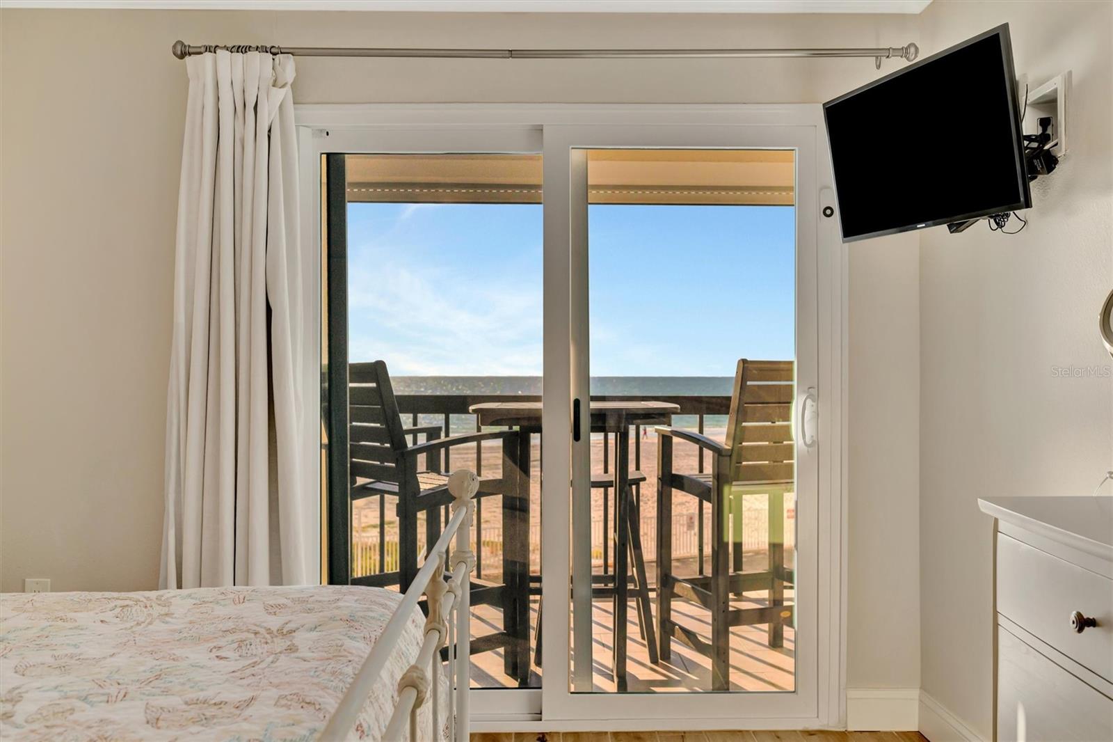 TAHITIAN TOWERS CONDO - Residential