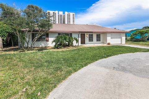 A home in PORT ORANGE