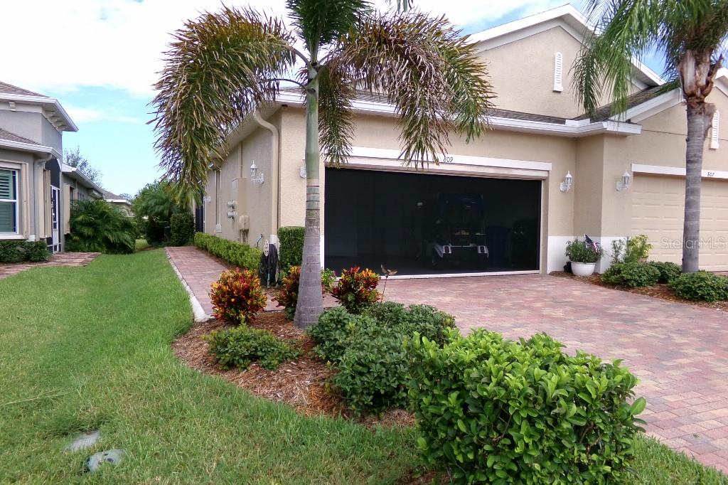 809 CHIPPER DRIVE