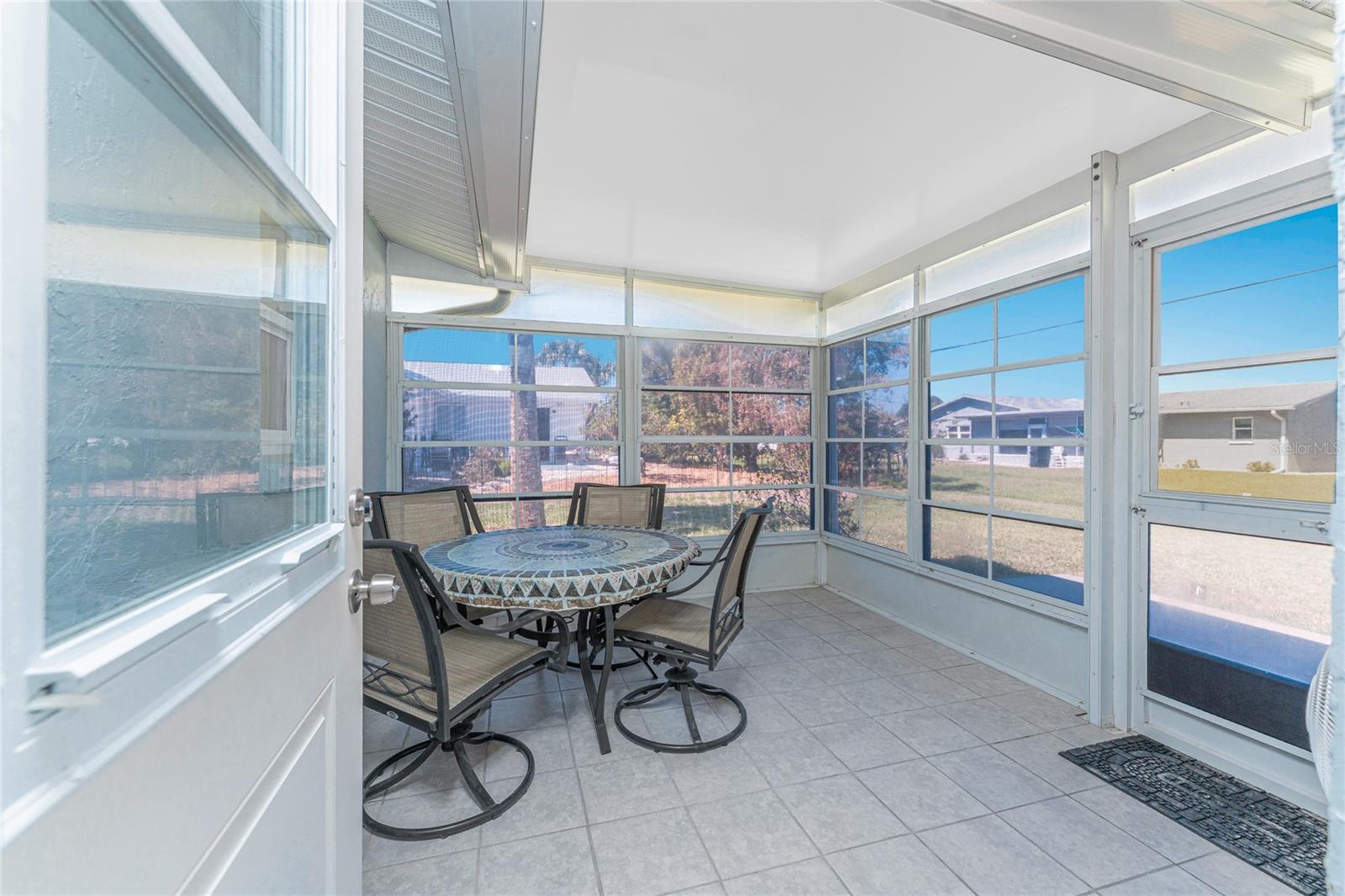 CLINTWOOD ACRES - Residential Lease