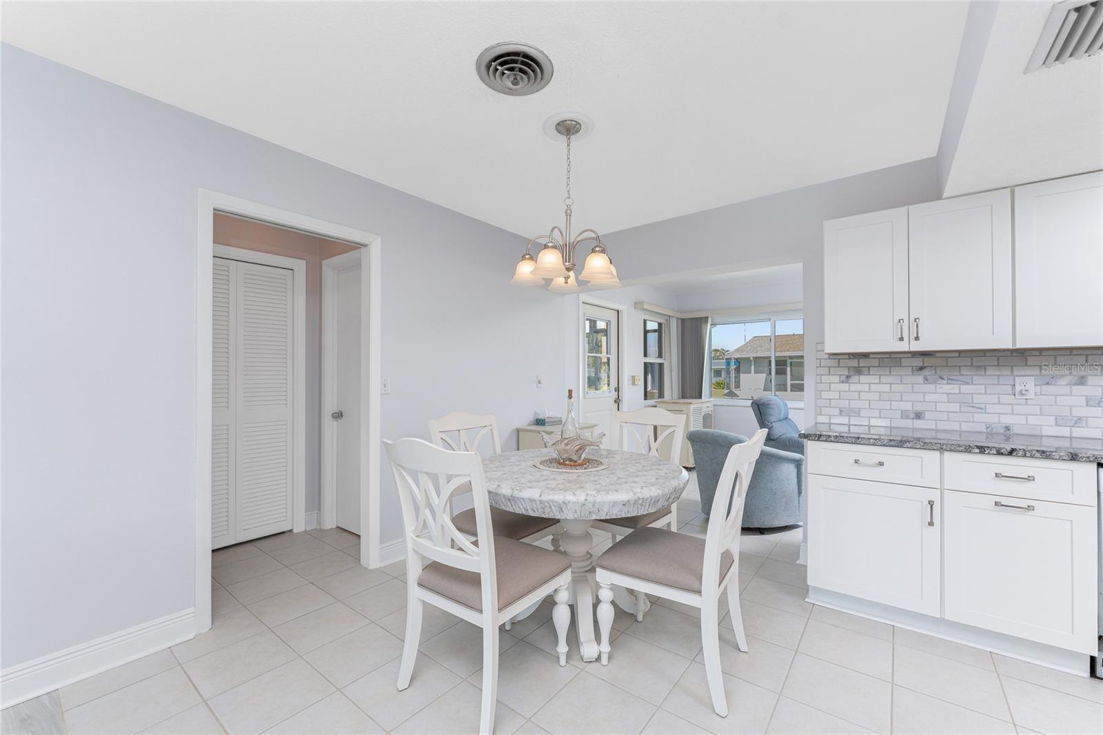 CLINTWOOD ACRES - Residential Lease