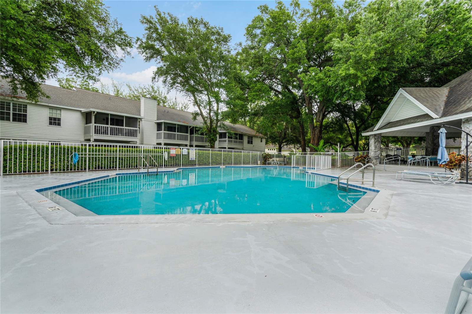 COACH HOMES AT ERROL PH 01 - Residential Lease
