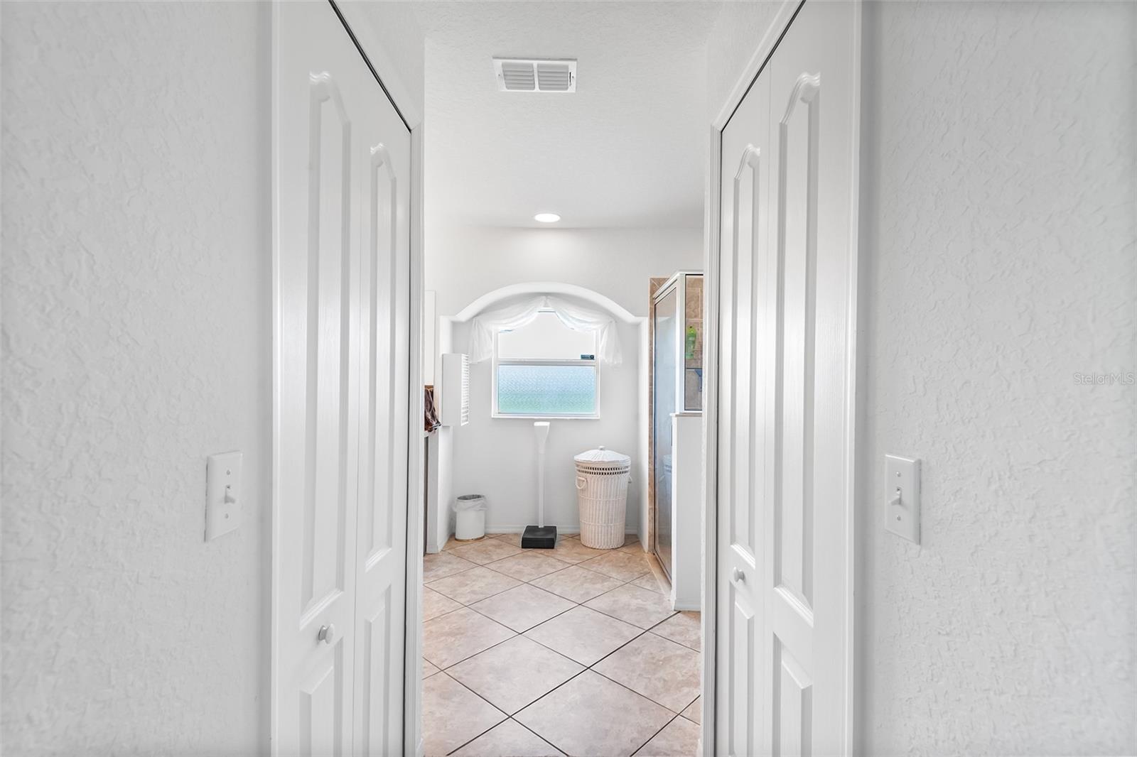 COUNTRY CLUB TRAILS - Residential