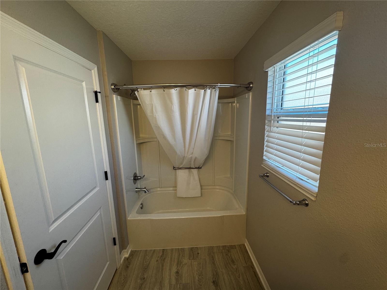 VILLAGES/SOUTHERN OAKS UN #138 - Residential Lease