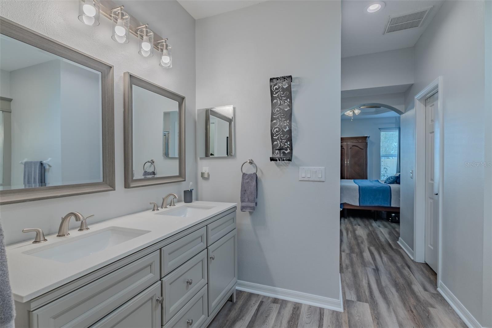 SAVANNAH LANDINGS TWNHMS - Residential