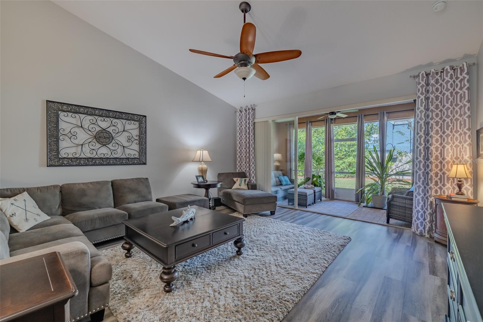 SAVANNAH LANDINGS TWNHMS - Residential