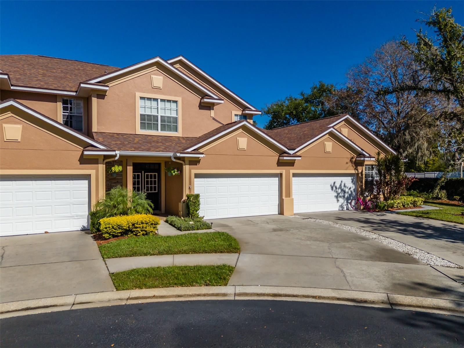 SAVANNAH LANDINGS TWNHMS - Residential