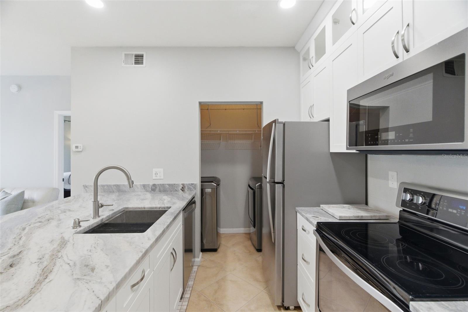 BEACHWAY CONDOS - Residential