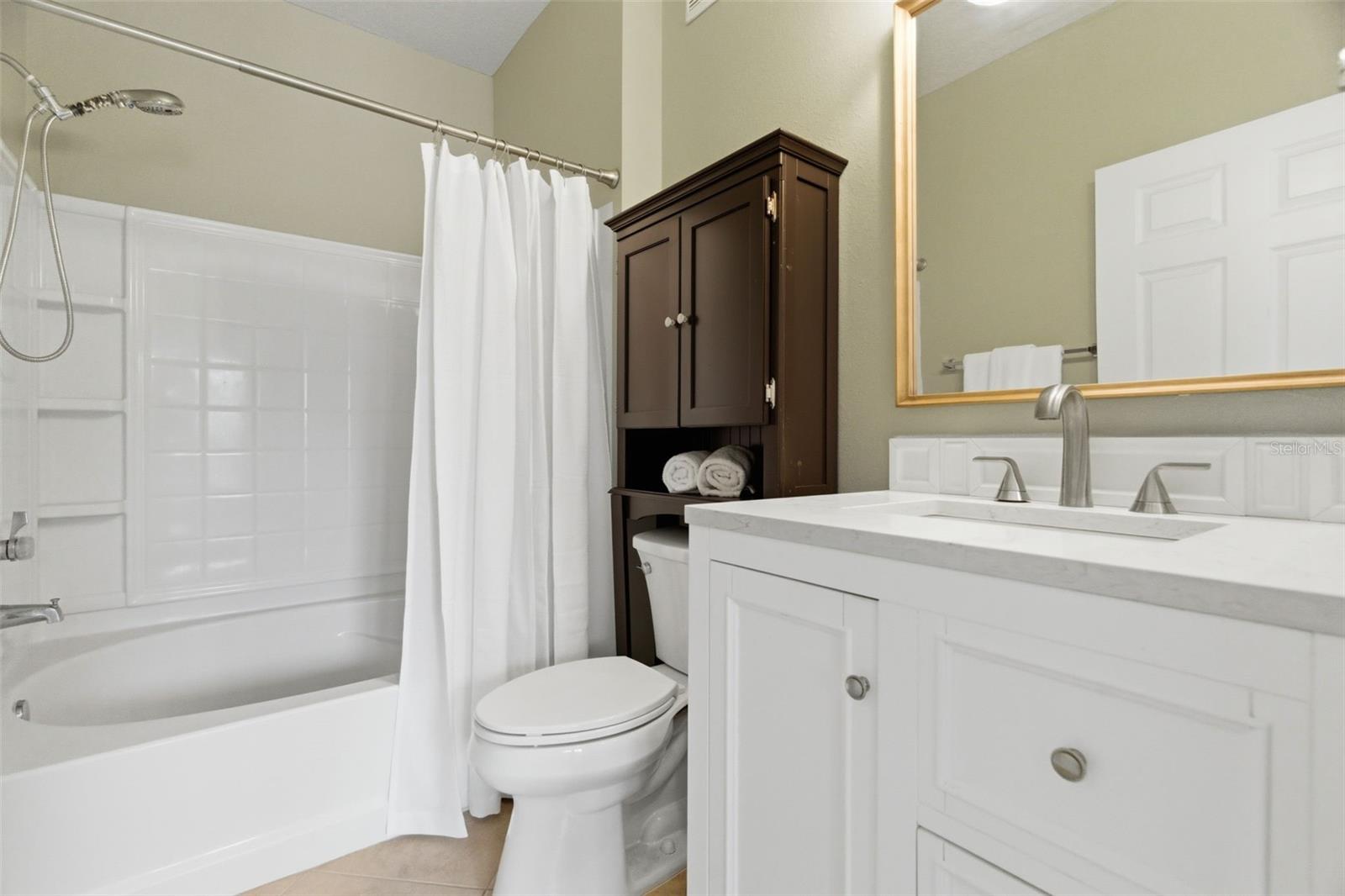 BEACHWAY CONDOS - Residential