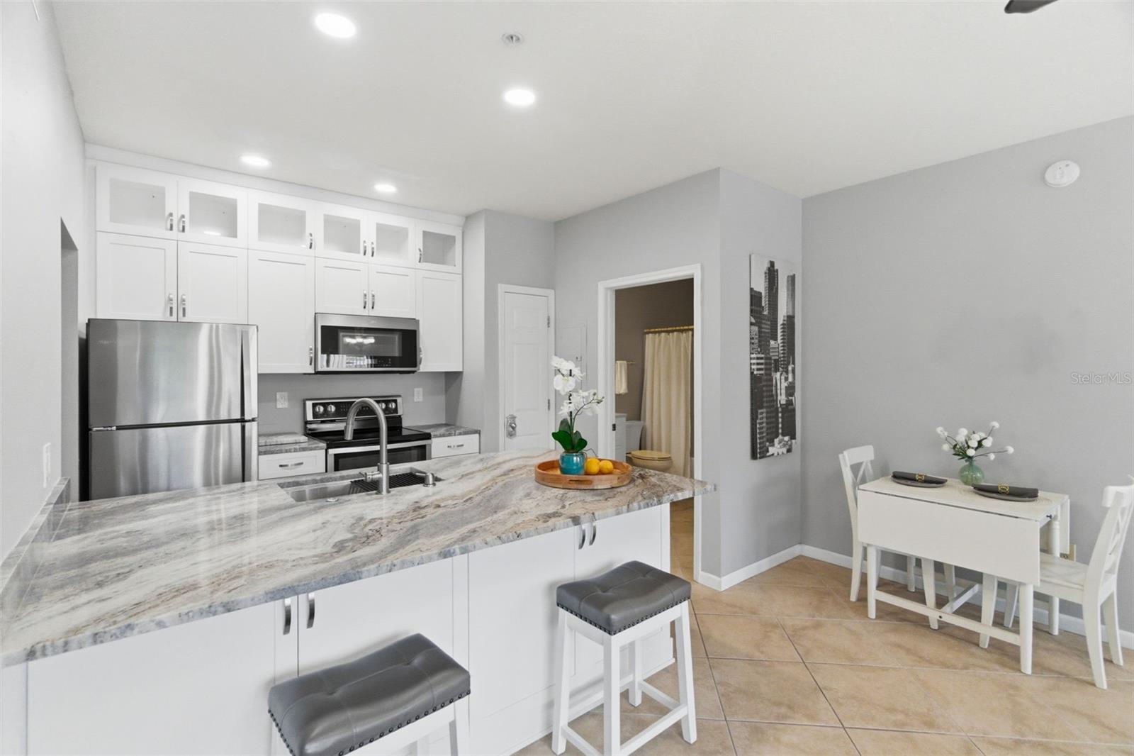 BEACHWAY CONDOS - Residential