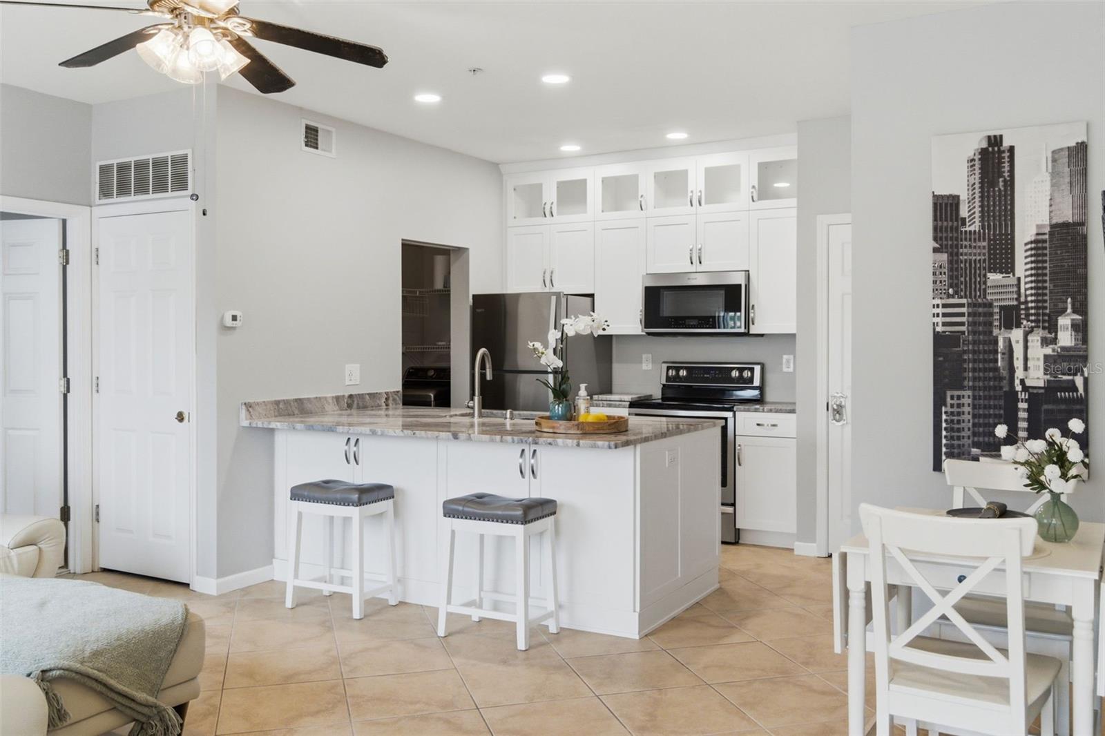 BEACHWAY CONDOS - Residential